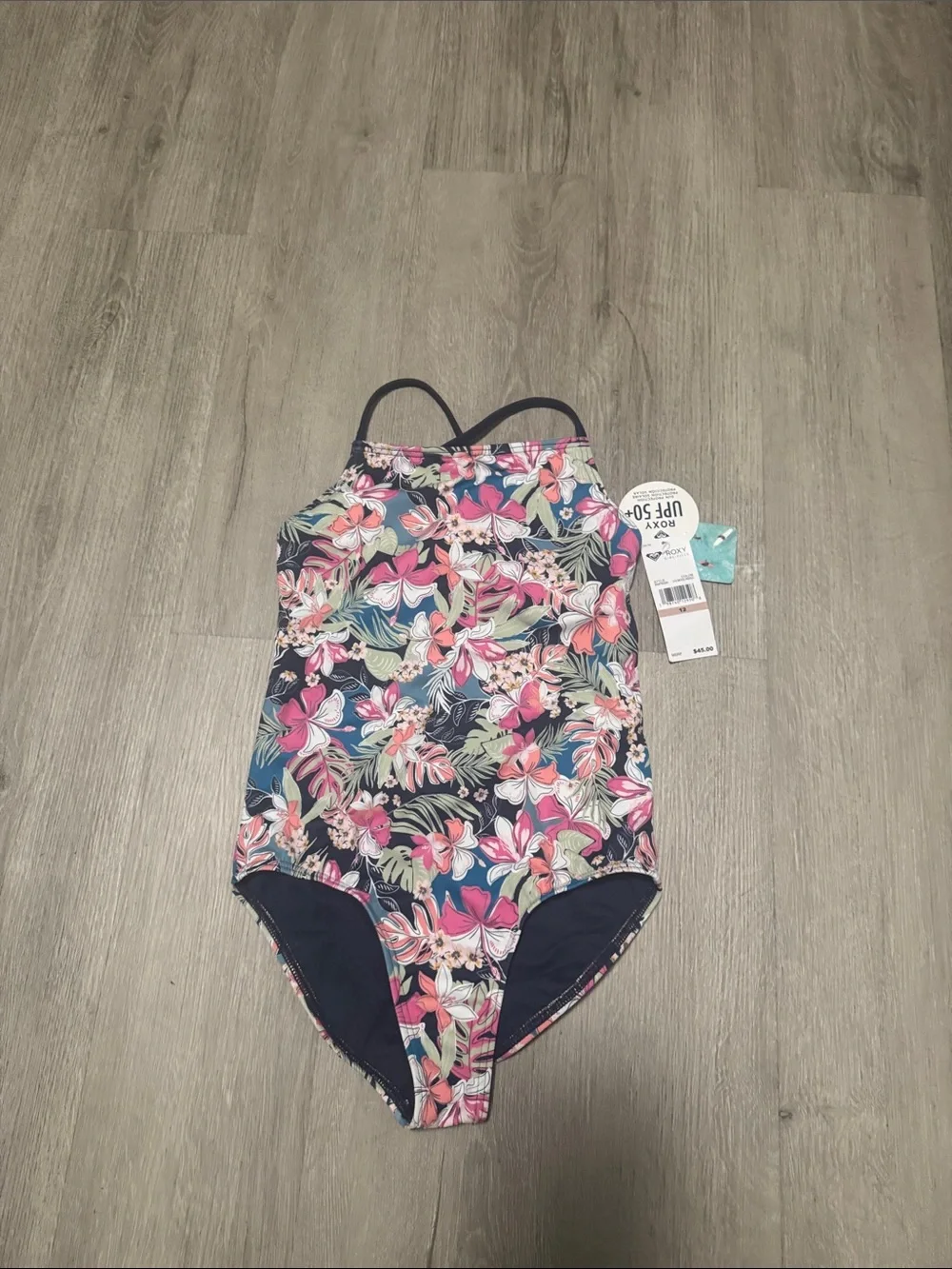 Roxy vibrant tropical